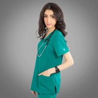 بلوزة سكراب مونيكا هيلنق هاند وركس لون اخضر