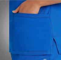 بلوزة سكراب مونيكا هيلنق هاند وركس