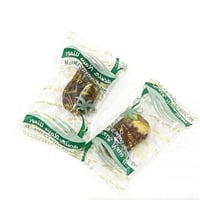 تمر صقعي باللوز مغلف كل حبه