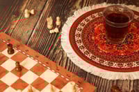 كوستر سجاد كبير احمر مزخرف .