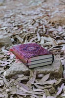 شنطة كُتب سجاد شرقي احمر