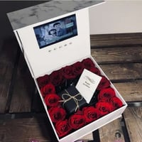 بوكس الهدايا لون اسود مع شاشة و تحكم بمقاطع الفيدي...