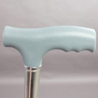 عكاز طبي لون فضي