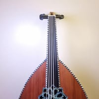 عود ملوك الصدف