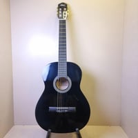 جيتار كلاسيك اسود