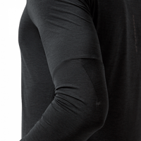 أون رننج شيرت بكم طويل رجالي لون اسود