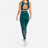 حمالة صدر رياضية "إيفولف متا" من سكوات وولف