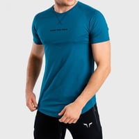 تي شيرت رياضي "ستيتمينت" من سكوات وولف