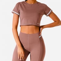 كنزة رياضية هايبرد قصيرة للنساء من سكوات وولف