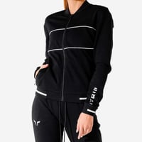 جاكيت هايبرد نسائي من سكوات وولف