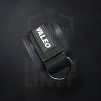 اسود | Black
