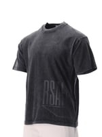 تيشيرت أسود مزين بشعار القوات الجوية (RSAF) - للجن...