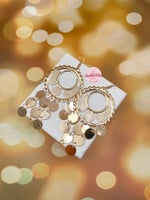 حلق الفنانة ياسمين عبد العزيز (ذهبي)