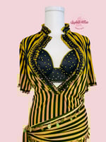 بدلة رقص الملكة صف صف (أصفر) (٣ قطع)