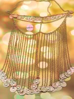 برقع ملكة الذهب