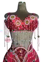 بدلة رقص الملكة كاراميلا (أحمر)