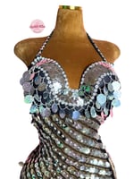 بدلة رقص الملكة نيكول سابا