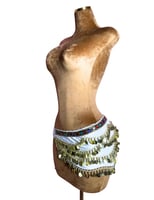 حزام رقص جنيهات مميّز قطيفة (أبيض) (حياكة يدوية أص...