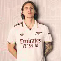 تيشيرت ارسنال الثالث نسخة لاعبين 26\25