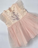 فستان مواليد مطرز