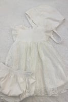 فستان ابيض مواليد