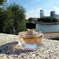 عطر قوتشي فلورا من قوتشي او دو بارفيوم 75 مل