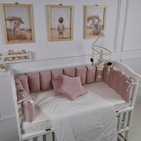 مفرش سرير أطفال مخدات 5 قطع وردي لحماية وراحة مثال...