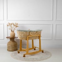 سلة موسى قش بقماش اللينن تيفاني بإطراف مكشكشة