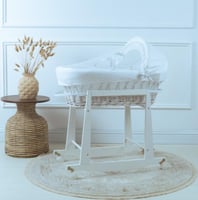 سلة موسى (خيزران ابيض) بقماش حبوب الرمان