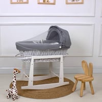 سلة موسى (خيزران ابيض) بقماش مقلم رمادي