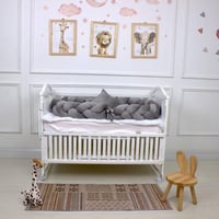 مفرش سرير أطفال ظفيرة 5 قطع رصاصي بتصميم حصري لحما...