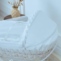 سلة موسى (خيزران ابيض) بقماش حبوب الرمان