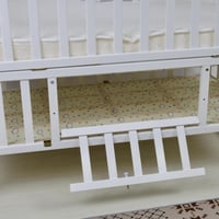 بكج سرير المواليد المتكامل – أبيض متعدد الوظائف