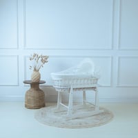 سلة موسى (خيزران ابيض) بقماش مقلم اوف وايت