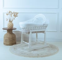 سلة موسى (خيزران ابيض) بقماش حبوب الرمان