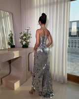 فستان سهرة لماع