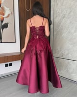 فستان سهرة عنابي قصة صدر فخمة