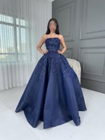 فستان ملكه كحلي مزين ورود