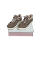 حذاء نسائي بمقدمة وبر فاخرة – مقاس 39