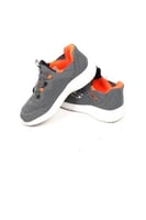 حذاء ولادي SKECHERS مريح للمشي – مقاس 32