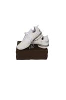 حذاء نسائي من PUMA — قماش خفيف مقاس 45