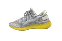 حذاء رجالي رياضي من أديداس – قماش مريح – مقاس 41