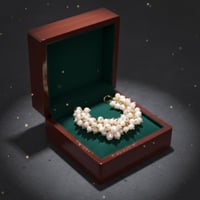 تشكيله فاخره إسوره مليئه باللؤلؤ الطبيعي و صناعه ي...