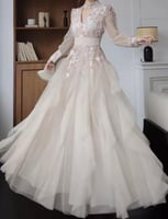 فستان نسائي أنيق مزين بالزهور بياقة دائرية