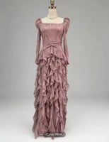 فستان طويل أنيق بتصميم دانتيل كشكش متداخل ، وقصة ك...