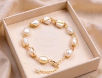 اسوره من اللؤلؤ الطبيعي