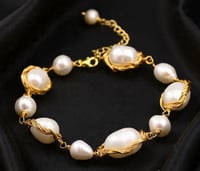 اسوره من اللؤلؤ الطبيعي