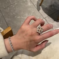 خاتم أنيق فريد وجميل من الفضة عيار 925 بتصميم زهور...