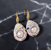 حلق صناعه يدويه فاخره من اللؤلؤ الطبيعي