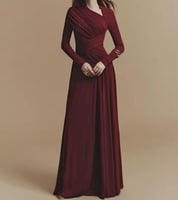 فستان ذو الثنيات، ضيق و سادة بياقة على شكل حرف V،...